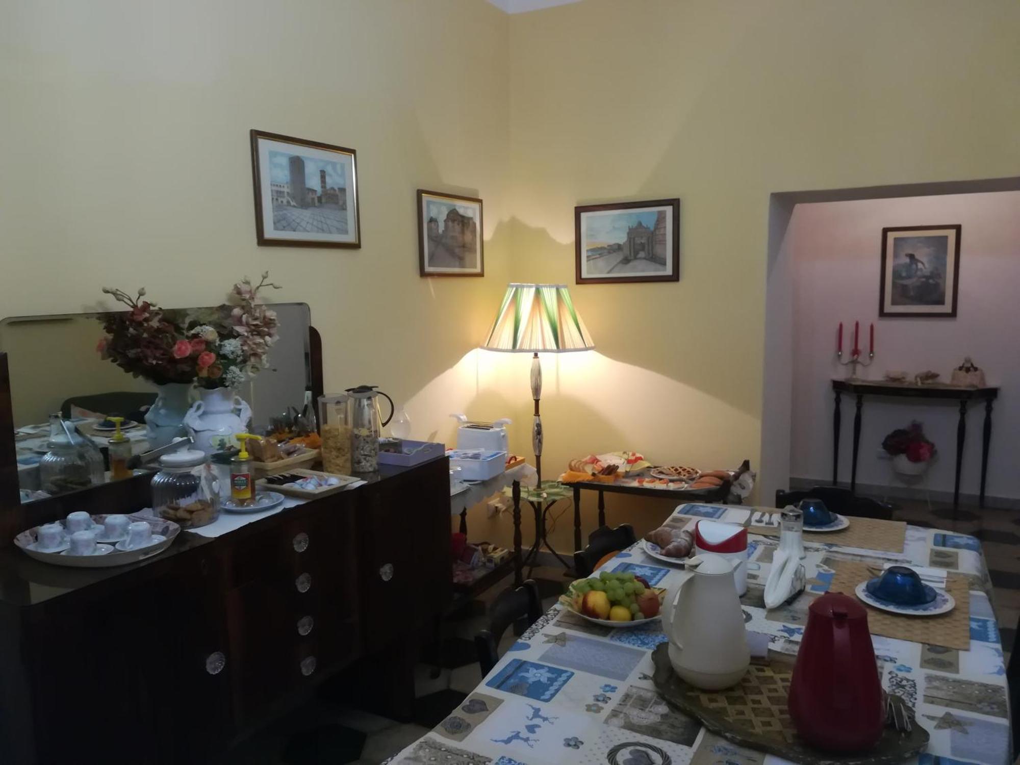 Angelina Antica Dimora Bed & Breakfast Terracina Ngoại thất bức ảnh